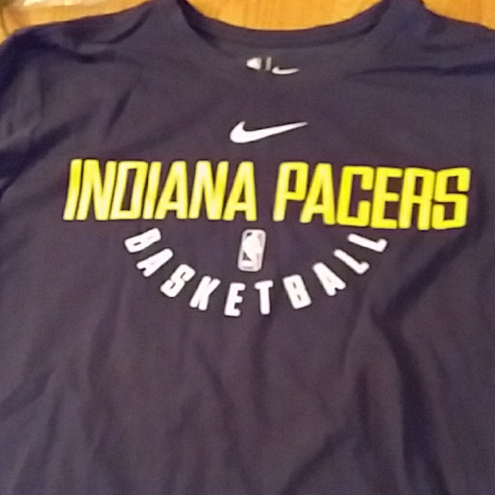 Nike men's dri fit long sleeve tee large